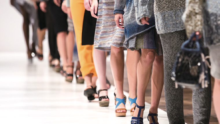 ファッションショー形式 イメージ