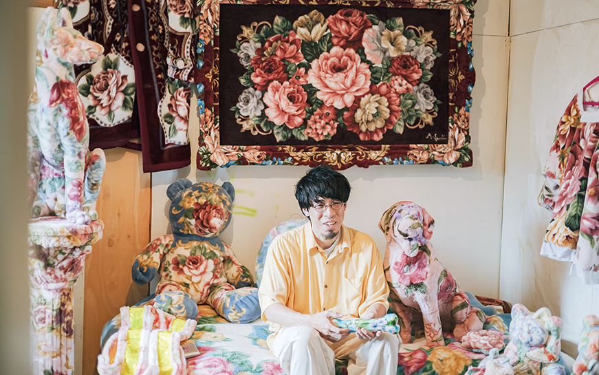 江頭誠　毛布オブジェ　招き猫 アーティスト 江頭誠、