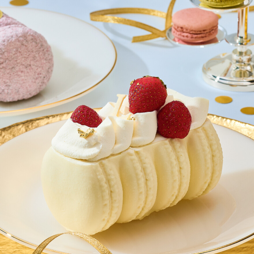ラデュレのクリスマスケーキご予約受付中