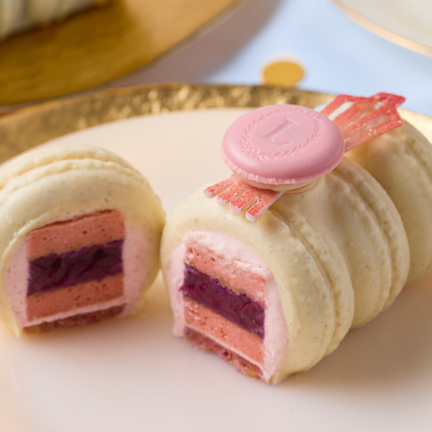 ラデュレのクリスマスケーキご予約受付中