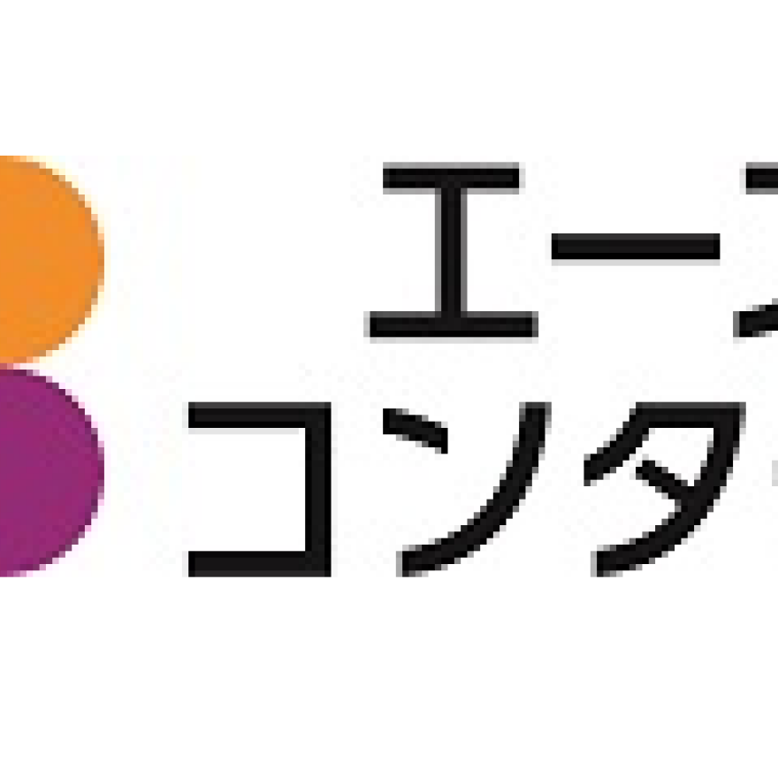 そのコンタクト、何年前から同じですか?