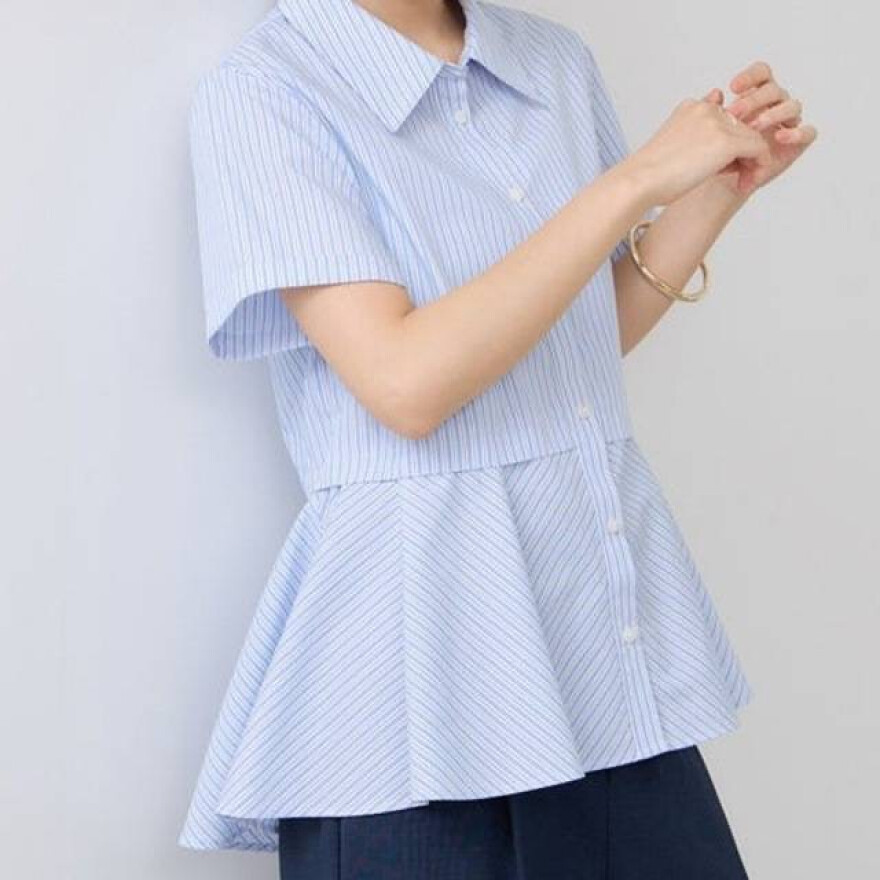 ぺプラムシャツが入荷入!!