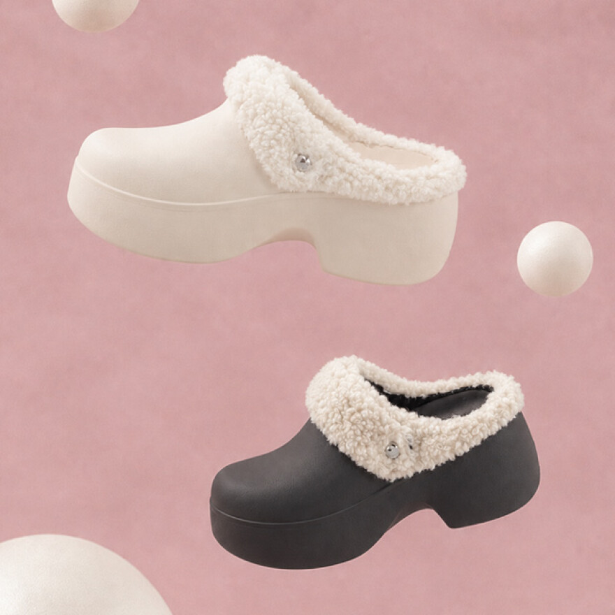 Recovery Clog Sandal