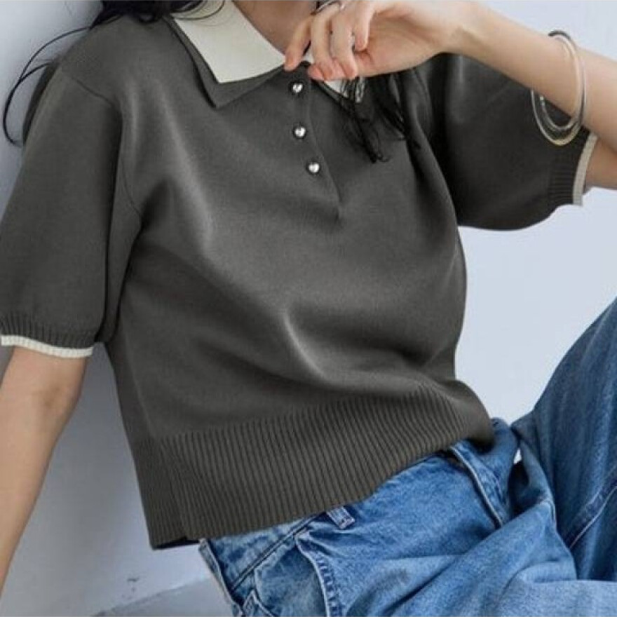 ダブルカラーのポロ襟半袖ニットが入荷！ 																		