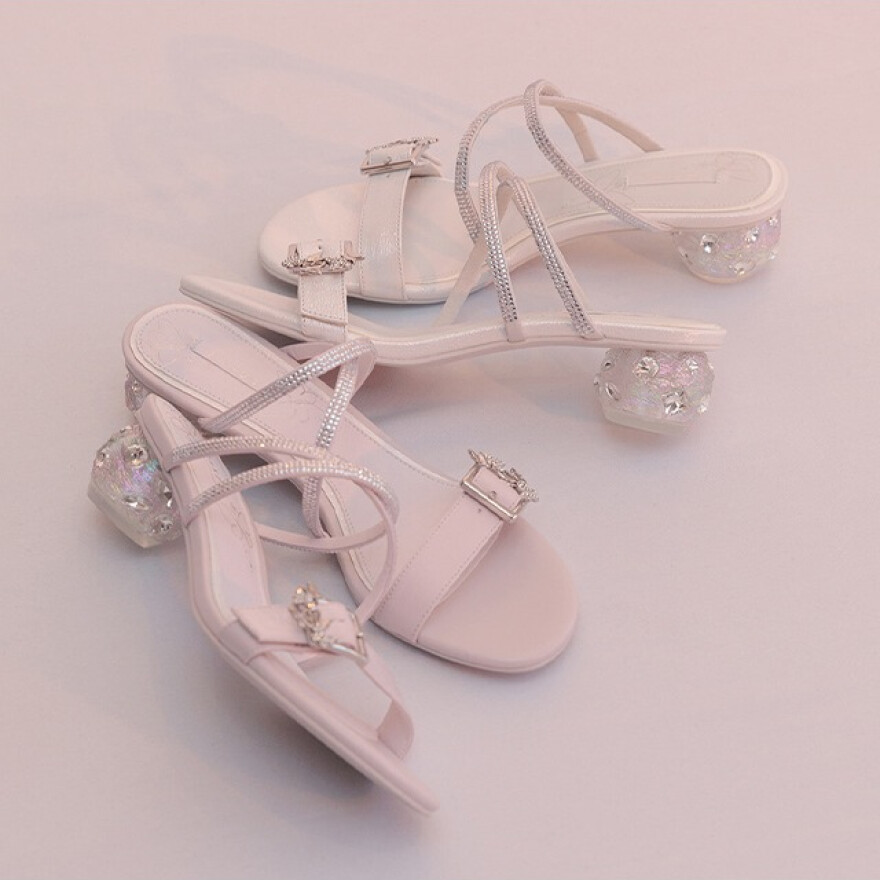 “Butterfly collection”〈5月1日（金）発売〉