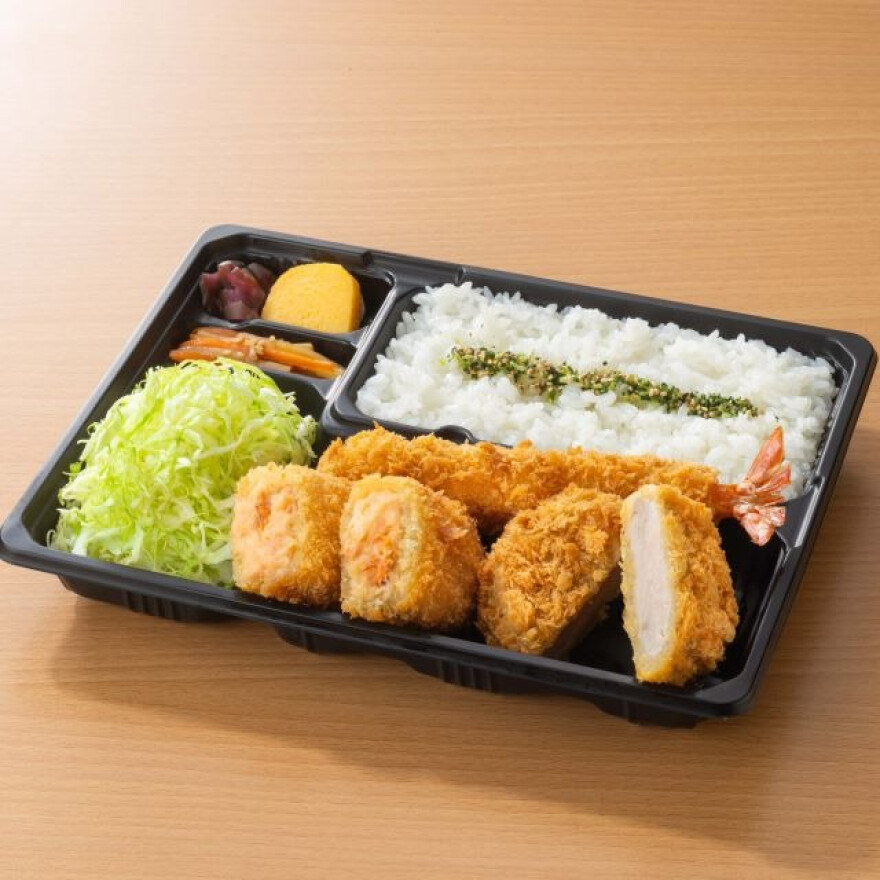 駿河湾産桜えびのクリームコロッケと人気の組み合わせ弁当