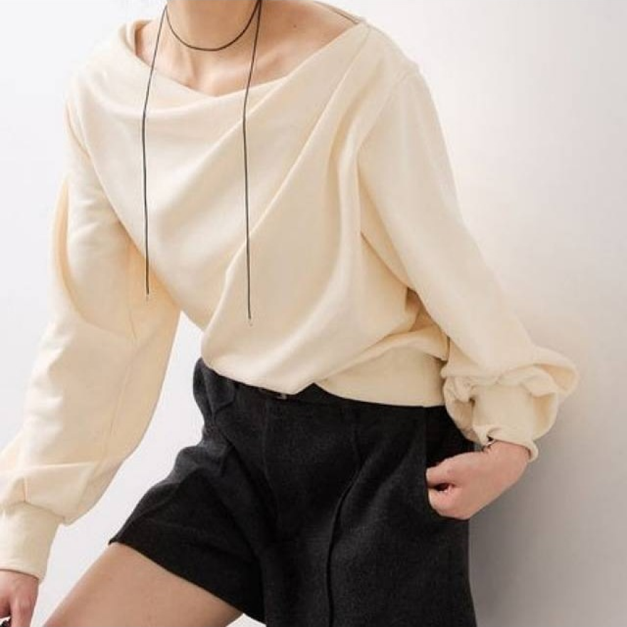 一枚で着映えのするスウェットが入荷！ 