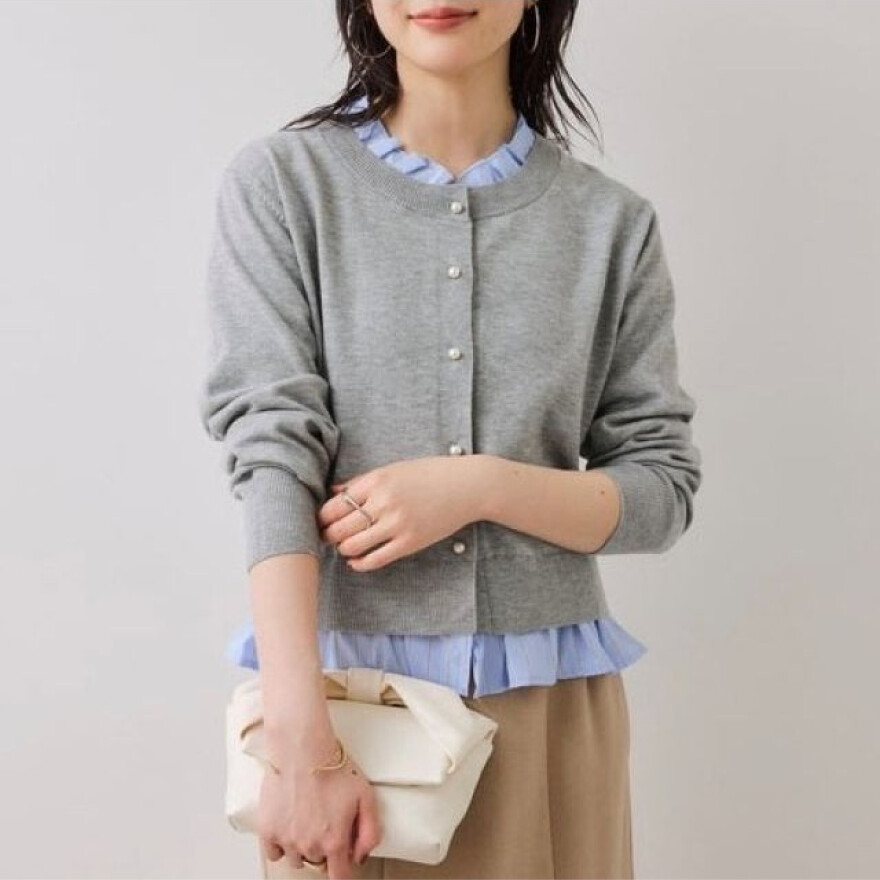 フリル襟が上品なドッキング二ット！！