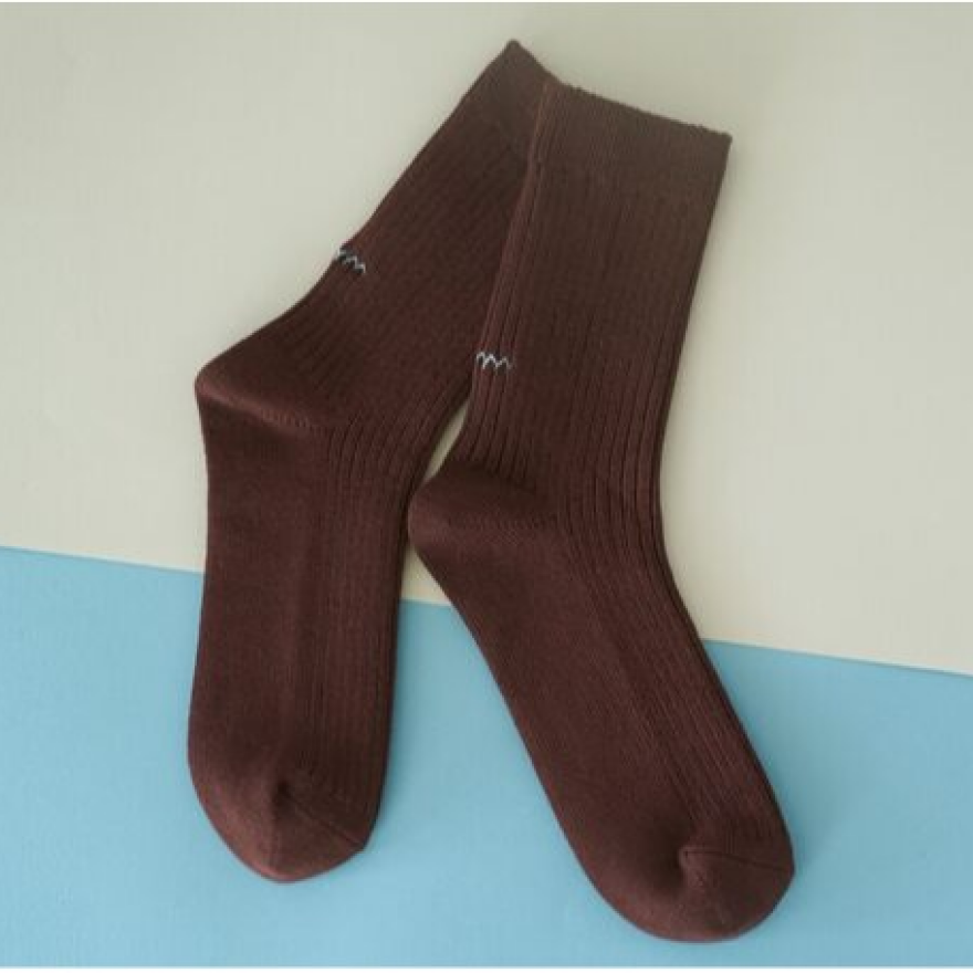 ソックスブランドTabioコラボ発売！