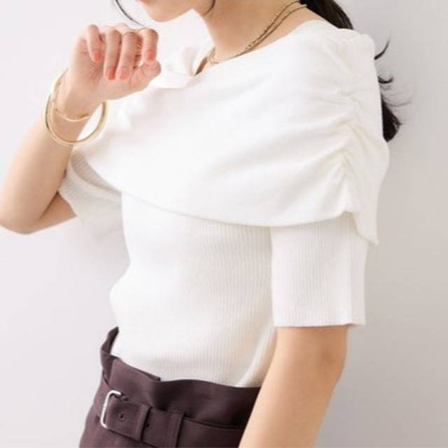 夏のオフショルニットが入荷！