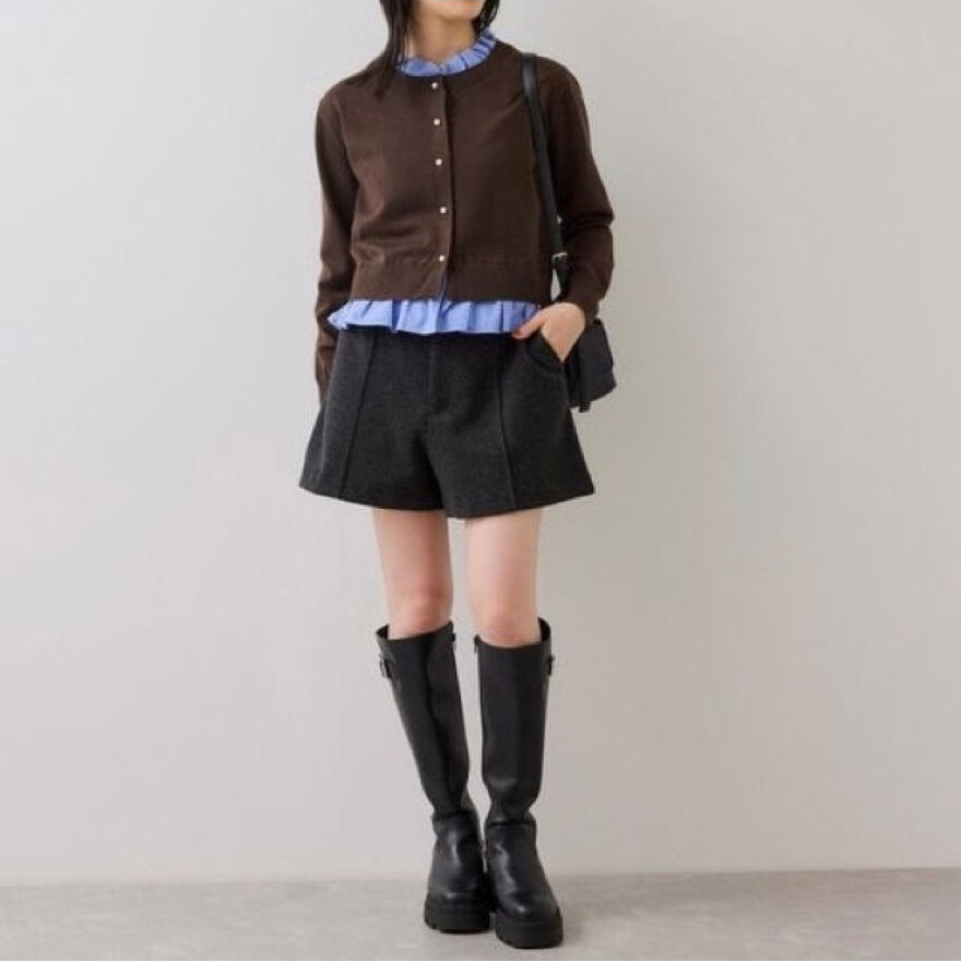 フリル襟が上品なドッキング二ット！！