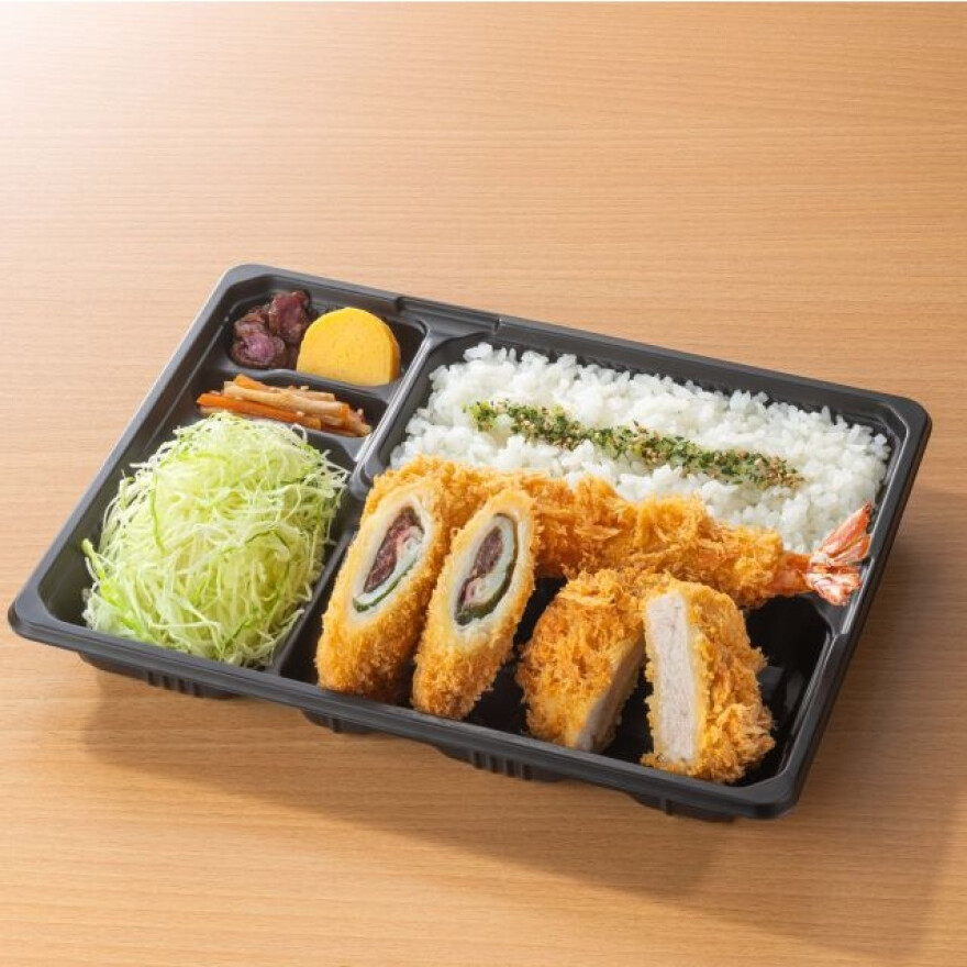 チキン梅しそ巻かつと人気の組み合わせ弁当