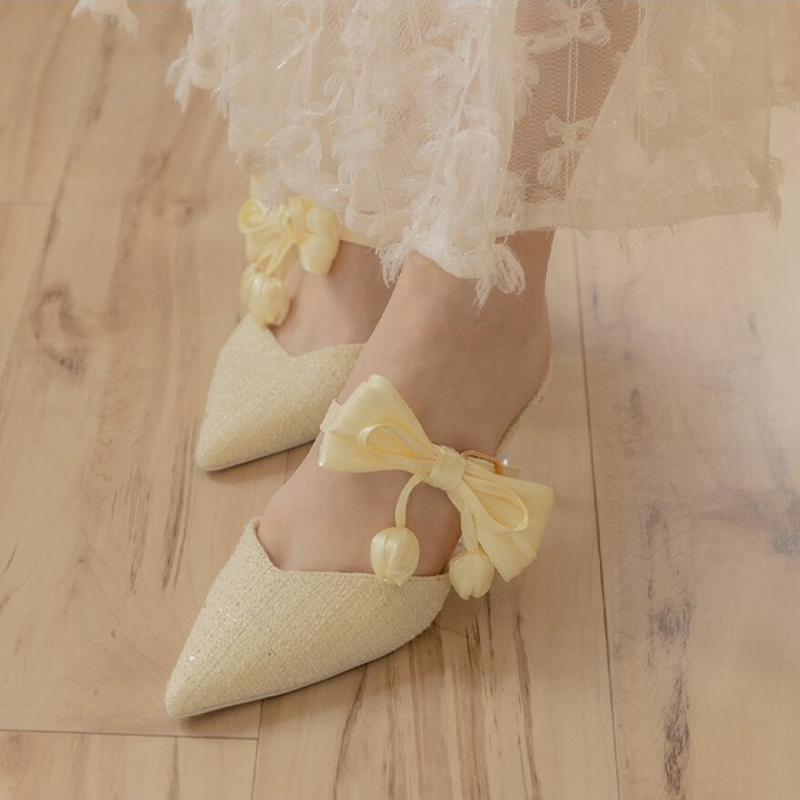 ロマンティックなモチーフを都会的なバランスで再構築 “Tulip collection”