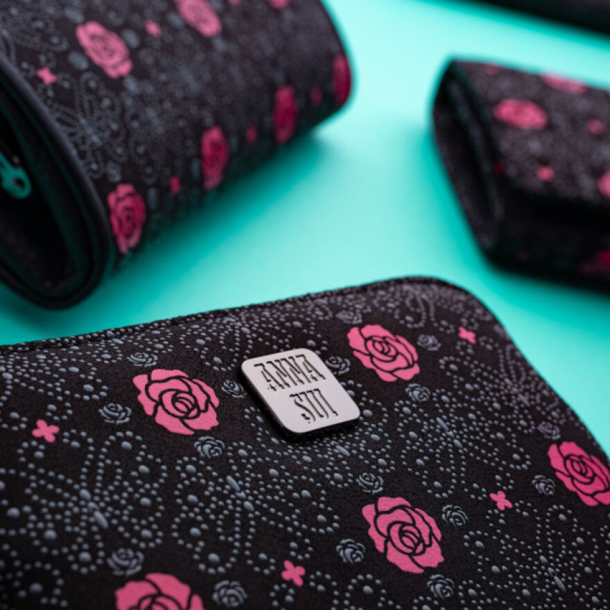 コラボアイテム多数の印伝POPUP