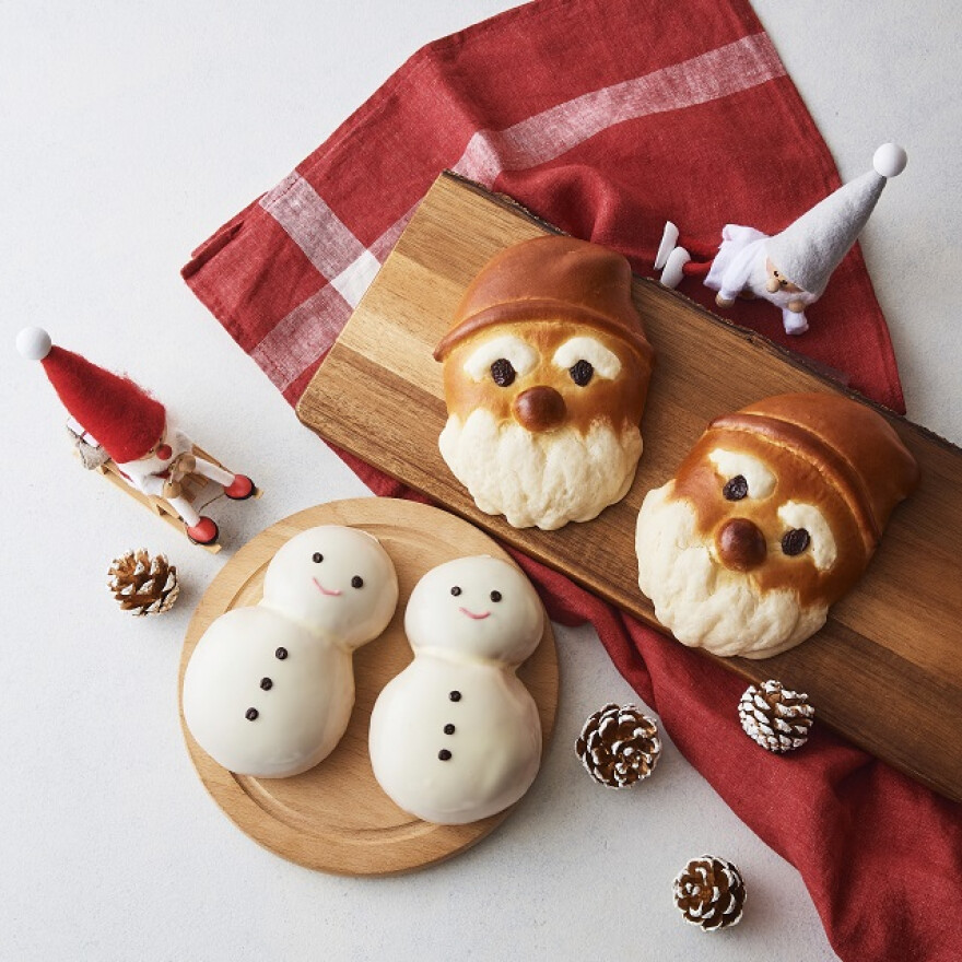 サンタとゆきだるまでクリスマスを楽しく！