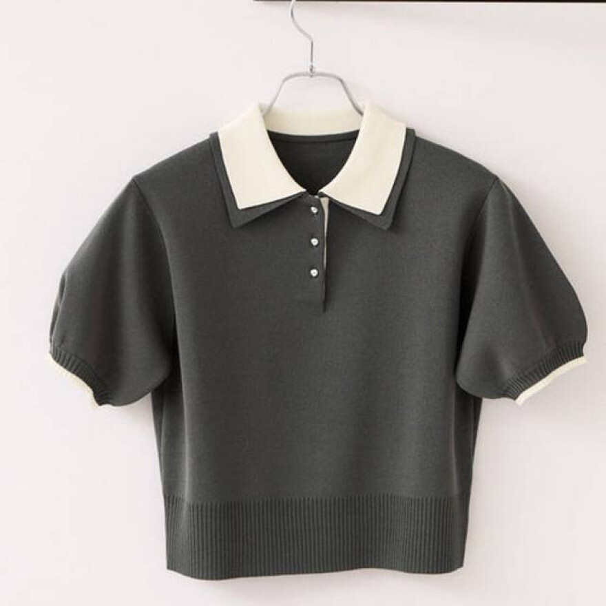 ダブルカラーのポロ襟半袖ニットが入荷！