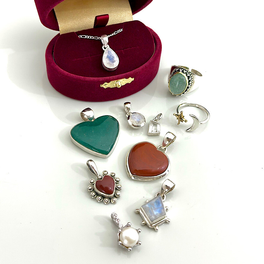 ビジュマム天然石ネックレス