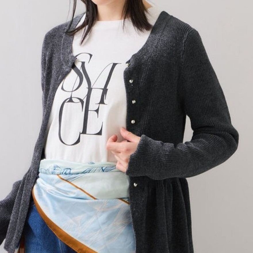 柔らか素材のペプラムニットが入荷!