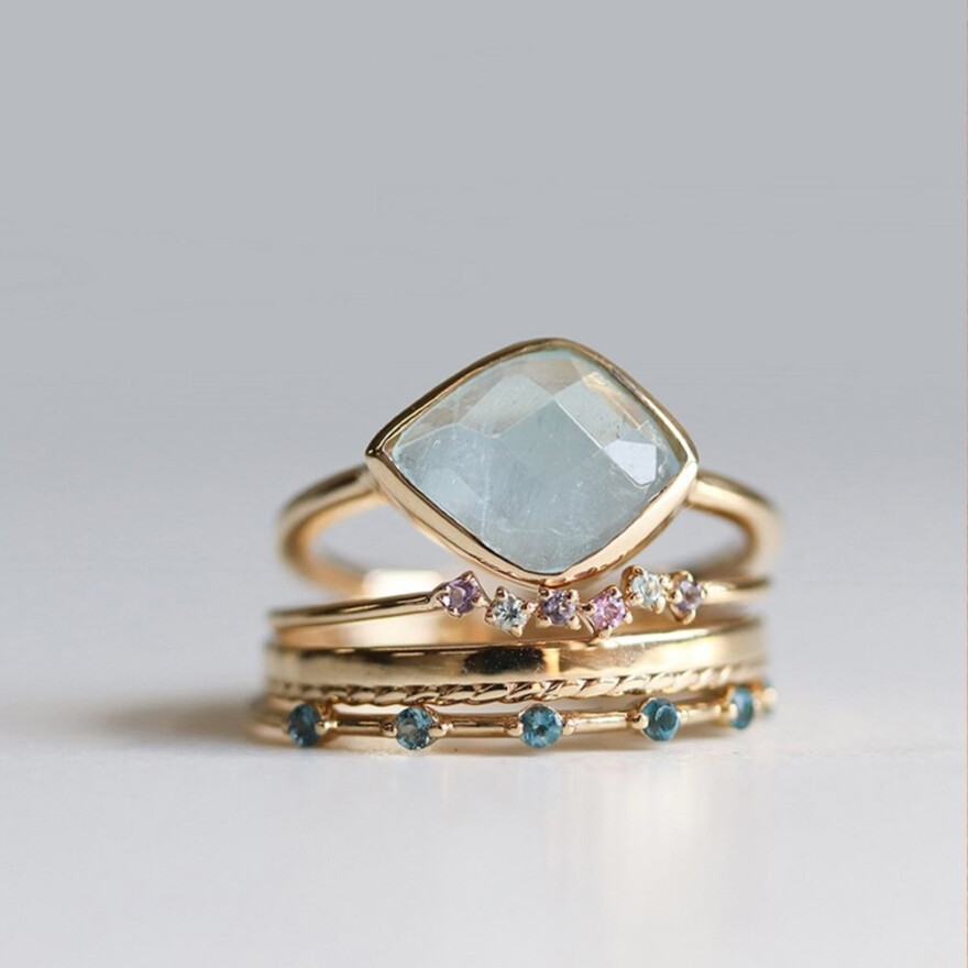 Color Stone Ring