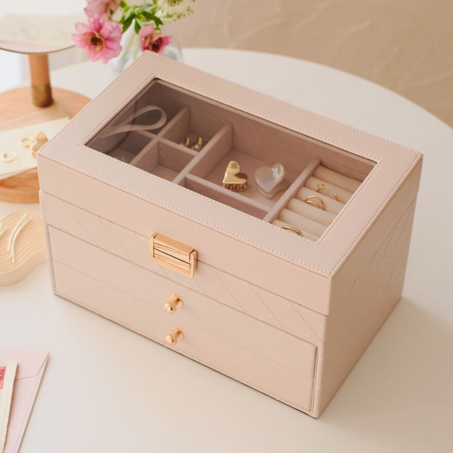 新作のジュエリーボックス登場！！