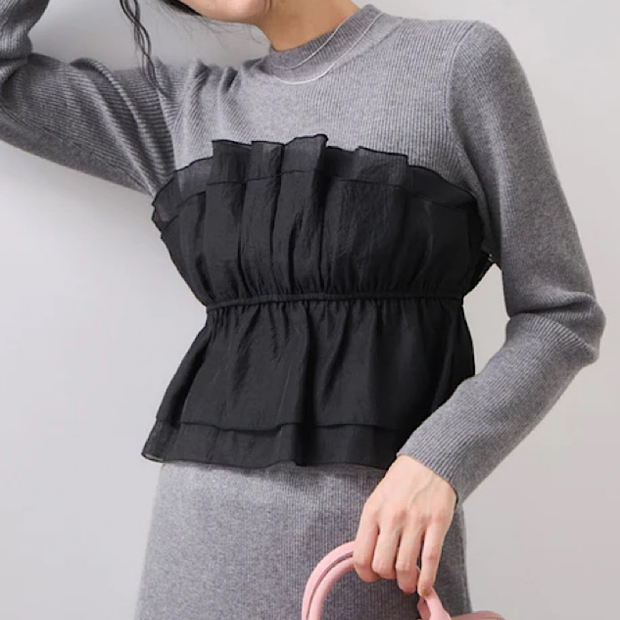 一枚で華やかなビスチェドッキングニット