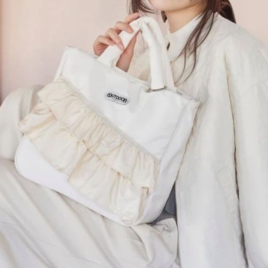 OUTDOOR別注大人可愛いバッグ入荷！