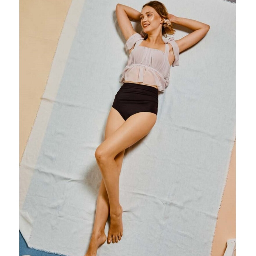 リゾートで大活躍！セット水着♡