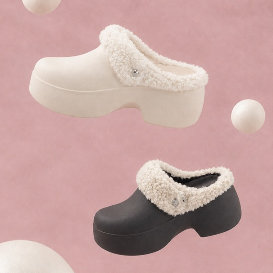Recovery Clog Sandal