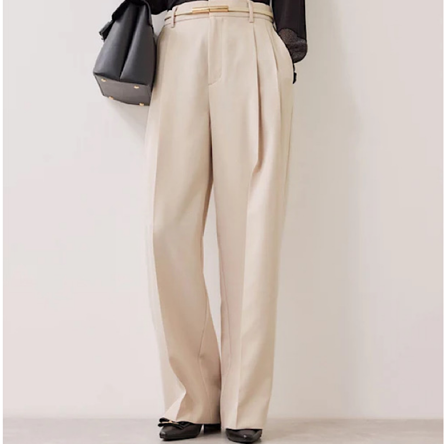 セレモニー・通勤にも使えるパンツ入荷!